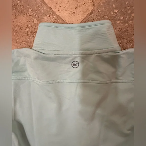 Vineyard Vines Performance Long Sleeve Quarter Front Zip Top Size S - Picture 7 of 7